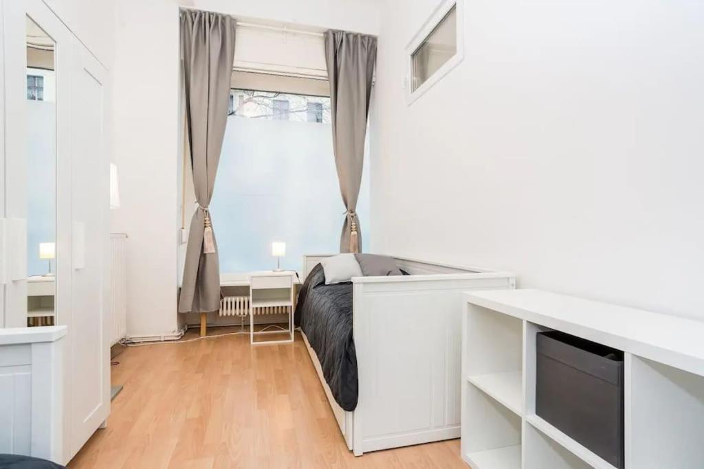 Newly Furnished Apartment For Up To 6 People Berlin Exterior photo